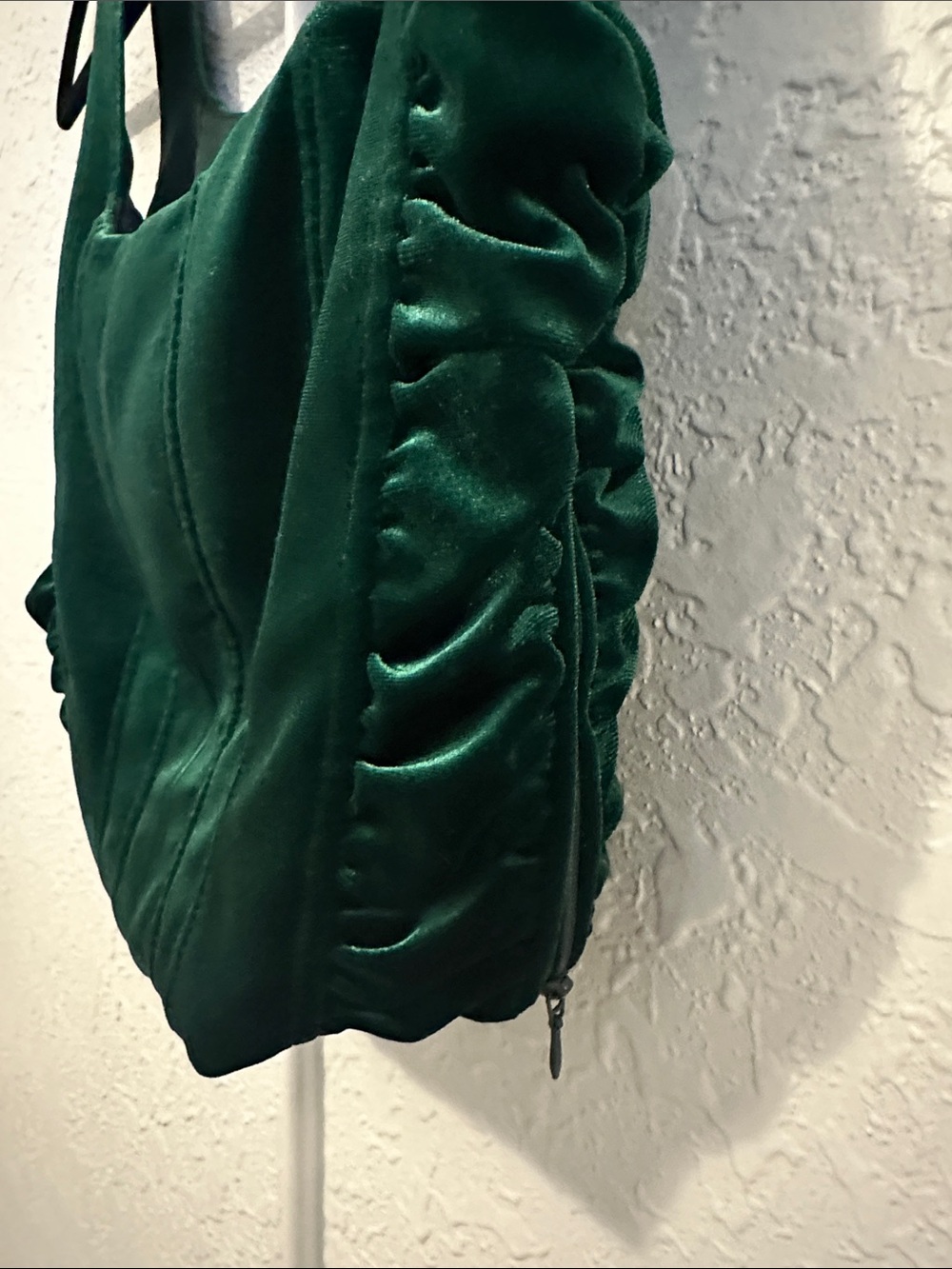 House of Harlow 1960 Green Velvet Cropped Tank Size XS - Picture 3 of 4